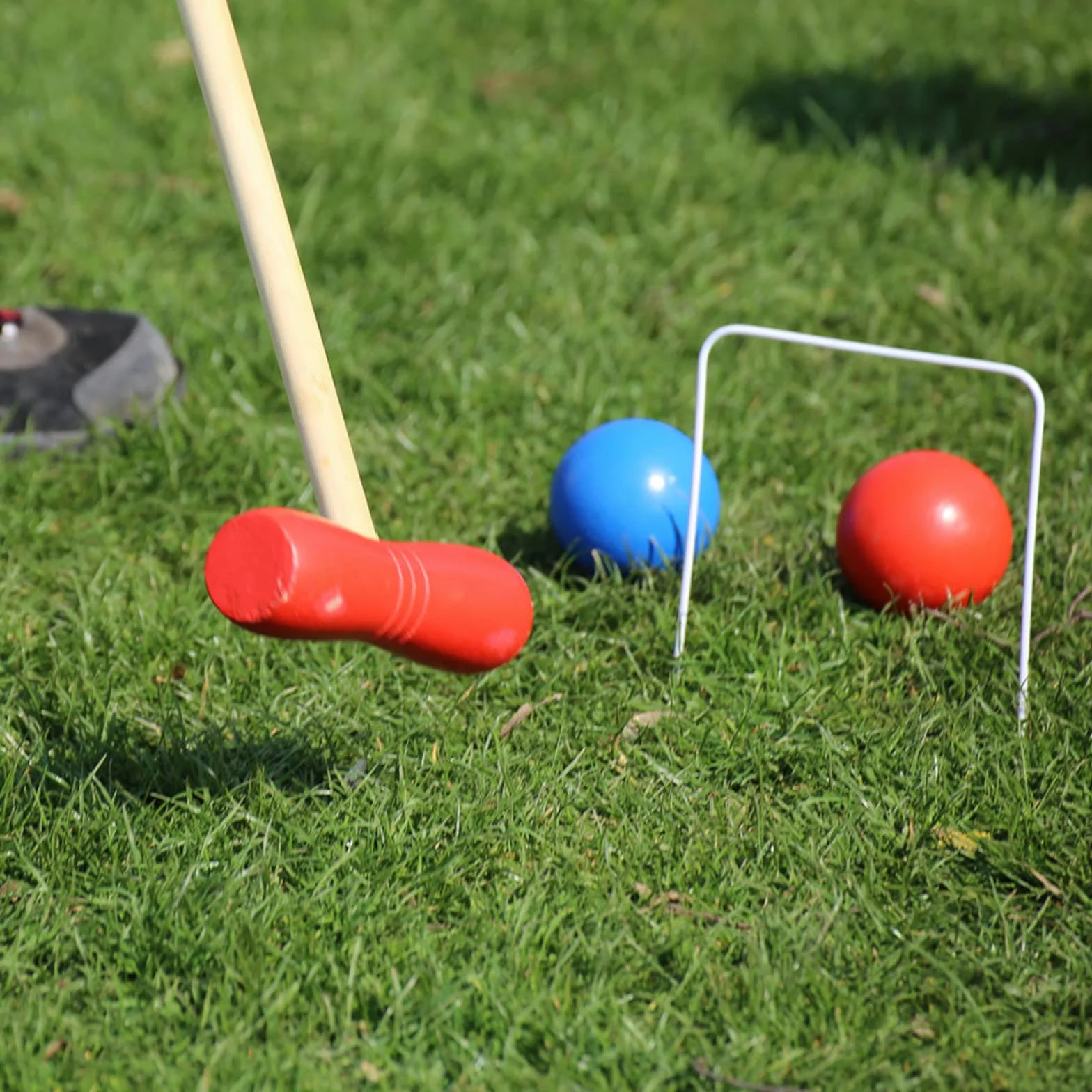Jeu de Cricket pour Enfants, Ensemble de Croquet en Bois pour Adultes, Croquet 4 Joueurs avec Piquets, Maillets, Guichets et Balles