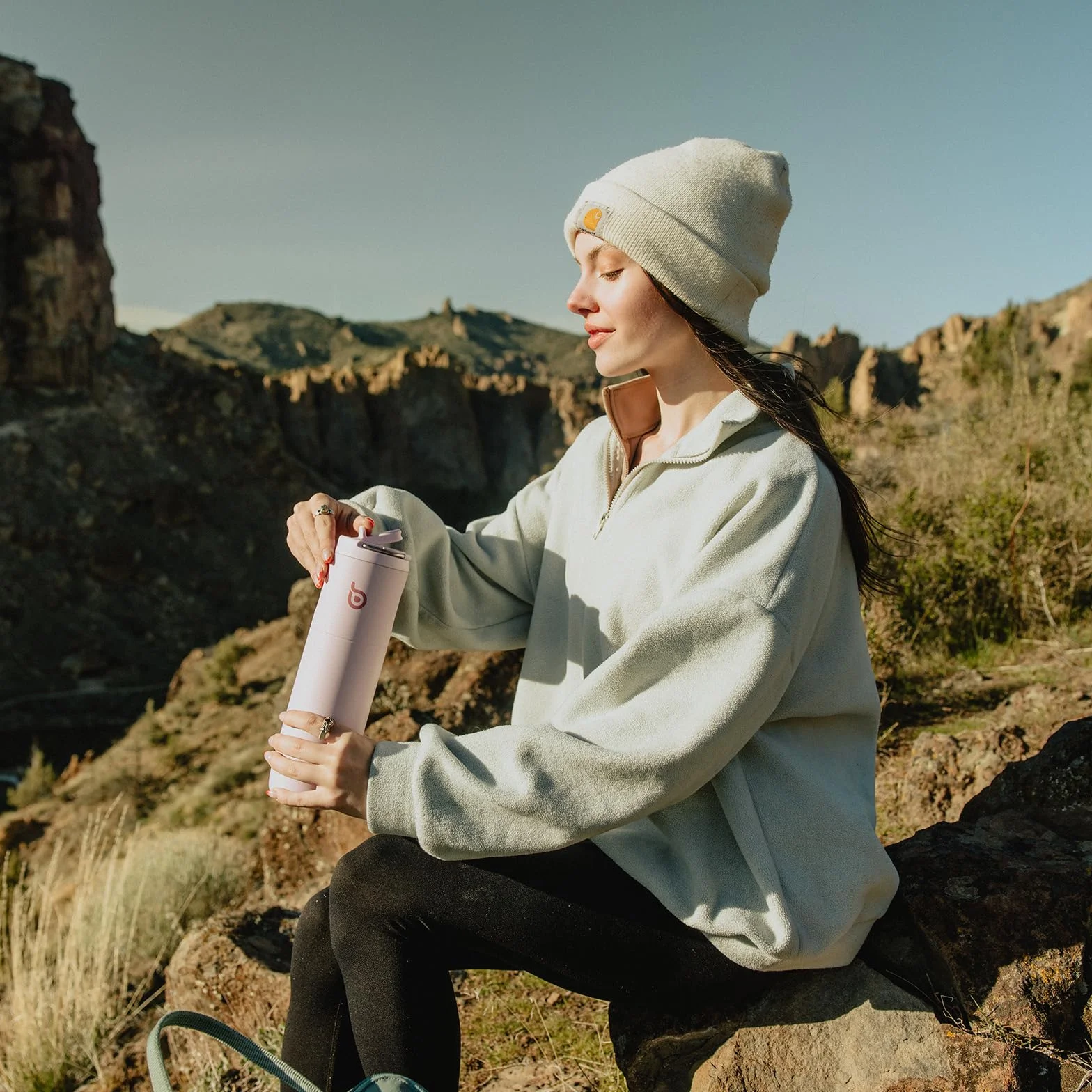 BOTTLE BOTTLE Gourde isotherme avec couvercle à paille et poignée, en acier inoxydable à double paroi sous vide, anti-fuite, sans BPA, pour sport, voyage, salle de sport - Rose clair, 710 ml
